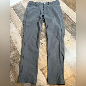 Lululemon ABC Pants Men’s 31 Gray Stretch Straight Leg Performance Casual